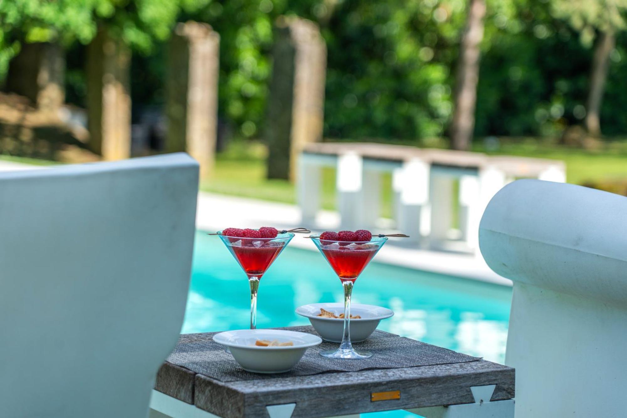Villa Vittoria - Lusso Con Piscina, Tennis, Jacuzzi E Palestra Λούκα Εξωτερικό φωτογραφία