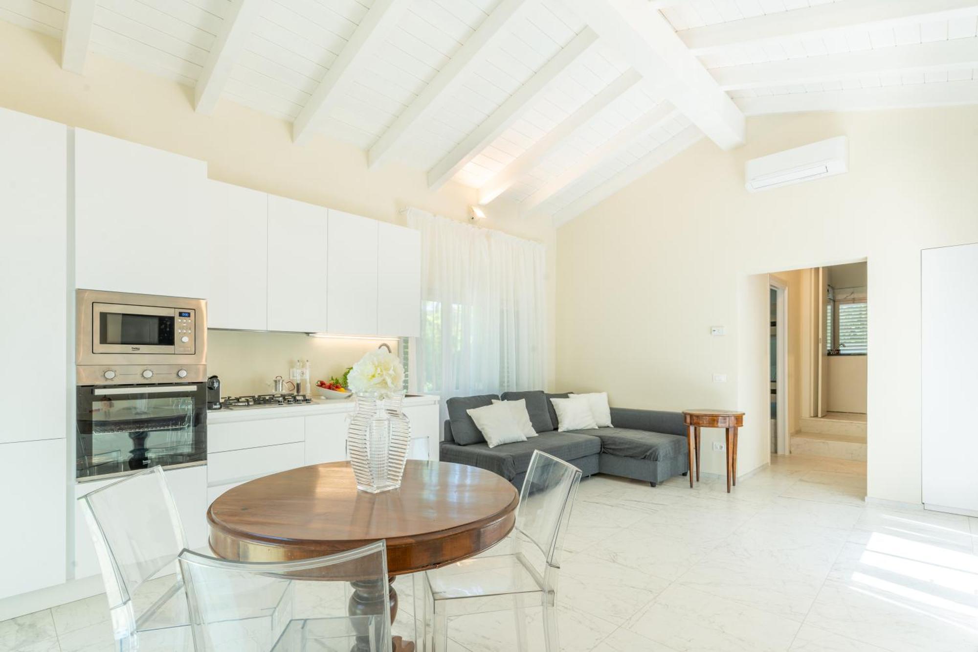 Villa Vittoria - Lusso Con Piscina, Tennis, Jacuzzi E Palestra Λούκα Εξωτερικό φωτογραφία